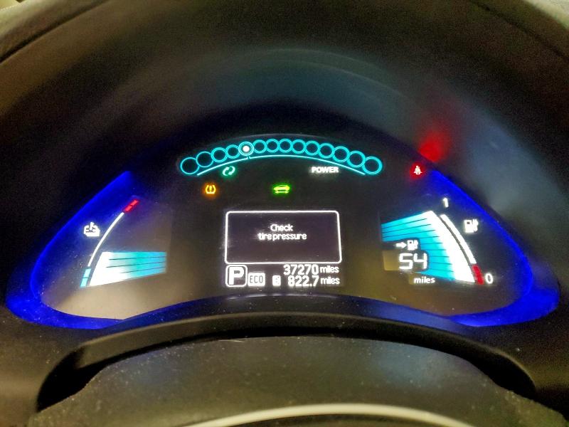 Фото 9 - NISSAN LEAF