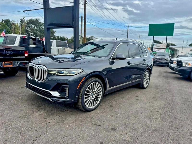 Фото 2 - BMW X7