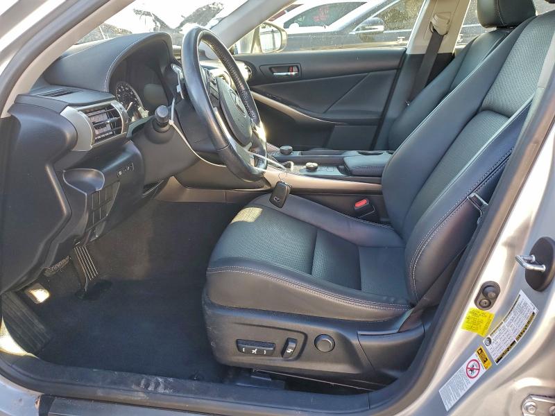 Фото 7 - LEXUS IS