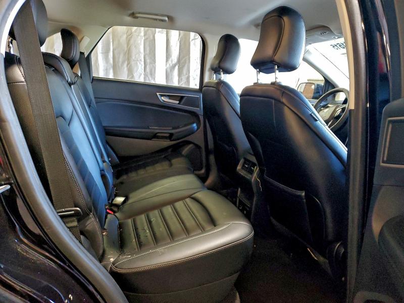 Фото 11 - FORD EDGE