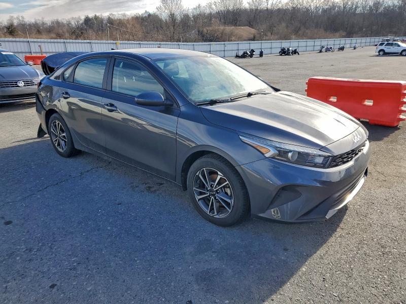 Фото 4 - KIA FORTE