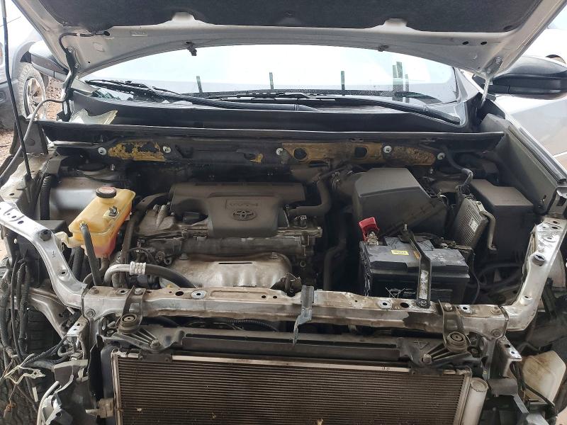 Фото 11 - TOYOTA RAV4