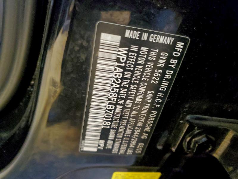 Фото 12 - PORSCHE MACAN