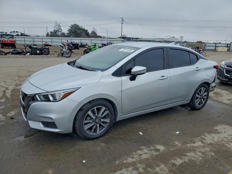 Фото 1 - NISSAN VERSA