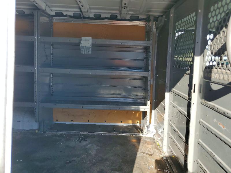 Фото 11 - NISSAN NV