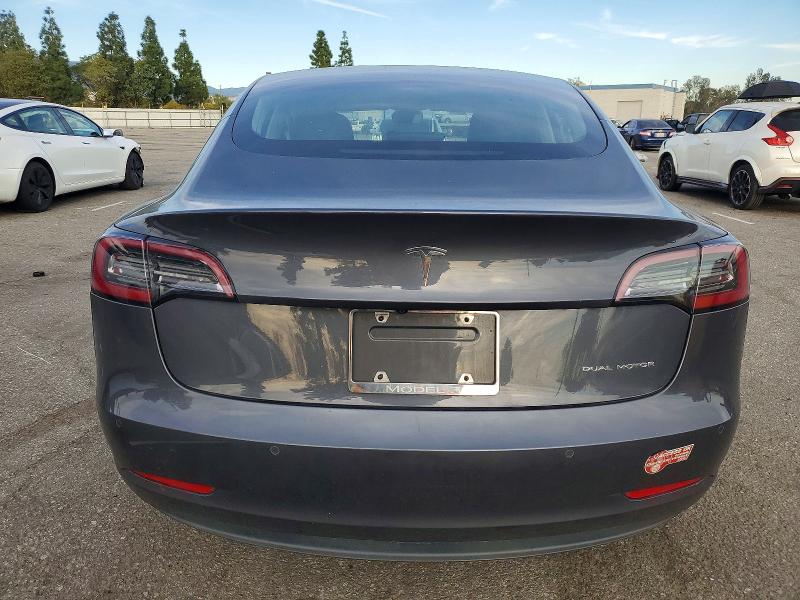Фото 6 - TESLA MODEL 3