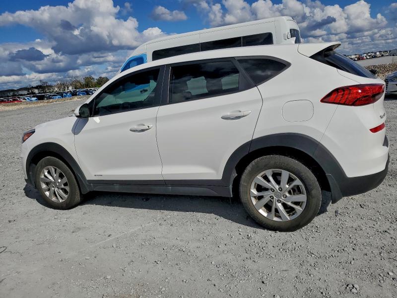Фото 2 - HYUNDAI TUCSON