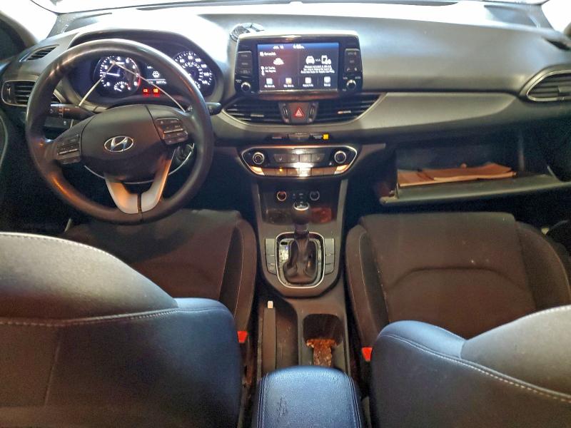 Фото 8 - HYUNDAI ELANTRA