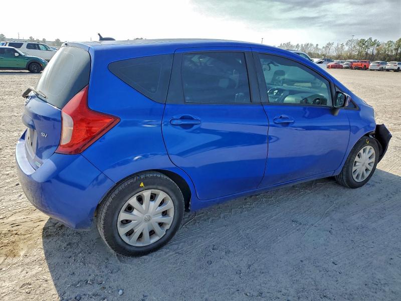 Фото 3 - NISSAN VERSA