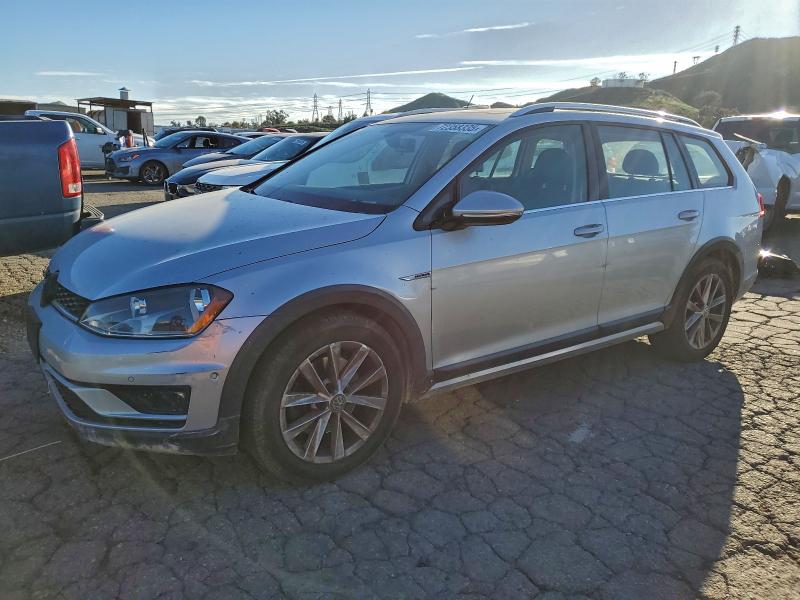 Фото 1 - VOLKSWAGEN GOLF