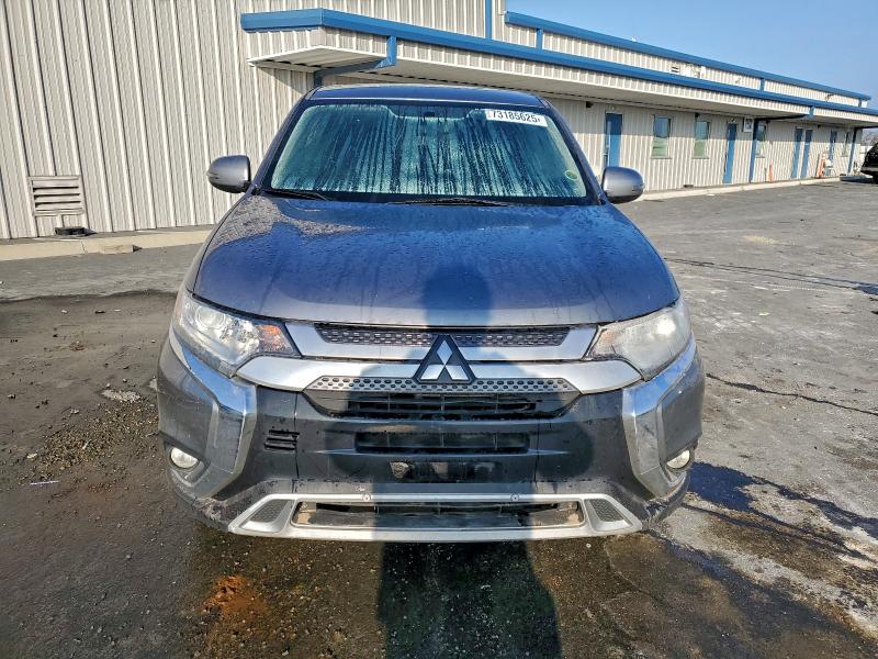 Фото 5 - MITSUBISHI OUTLANDER