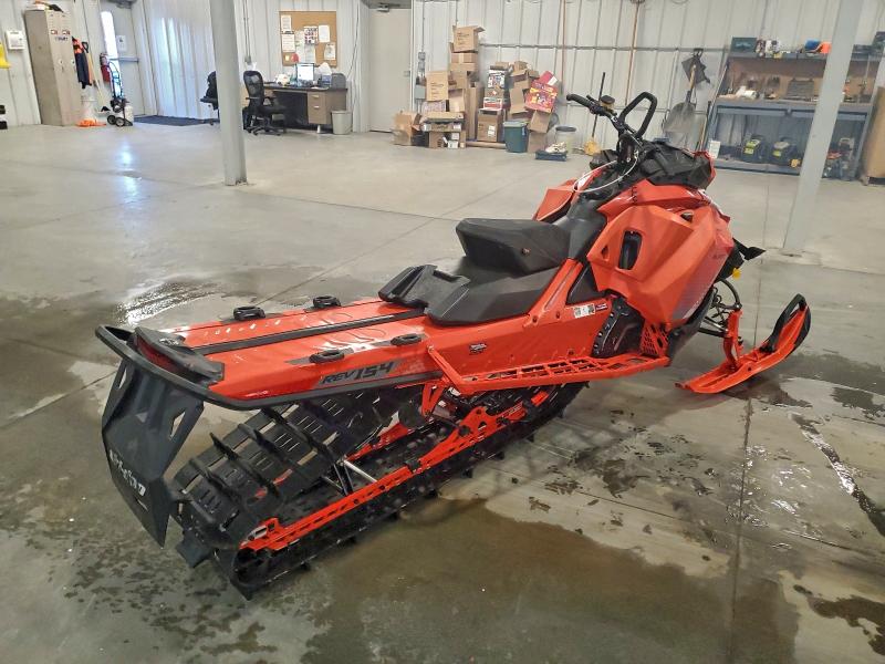 SKI-DOO SNOWMOBILE 2019