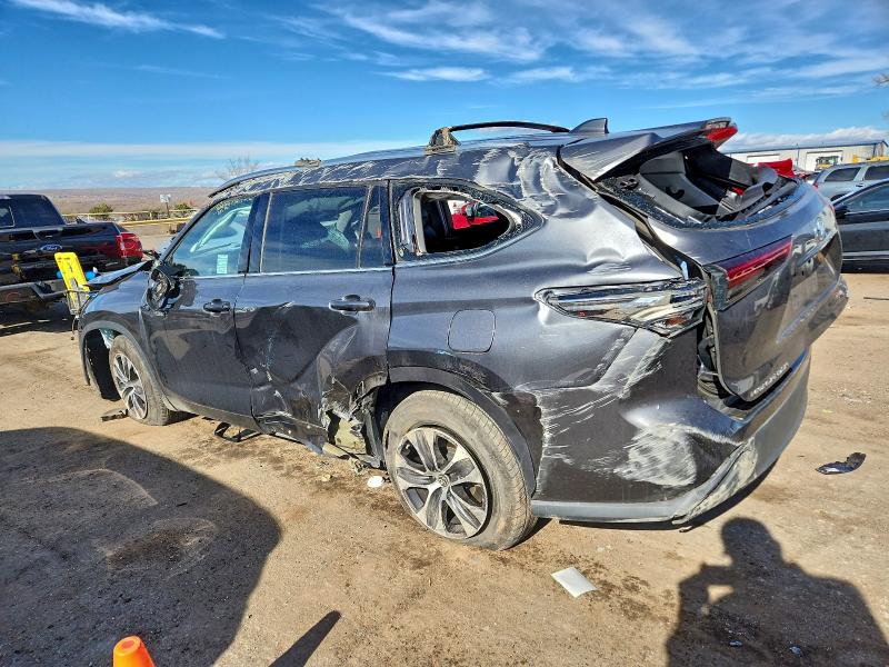 Фото 2 - TOYOTA HIGHLANDER