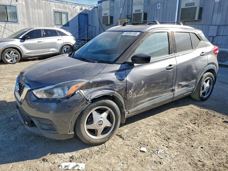 Фото 1 - NISSAN KICKS