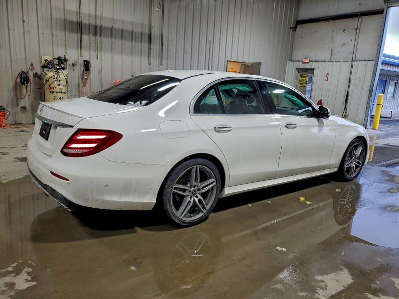 Фото 3 - MERCEDES-BENZ E-CLASS