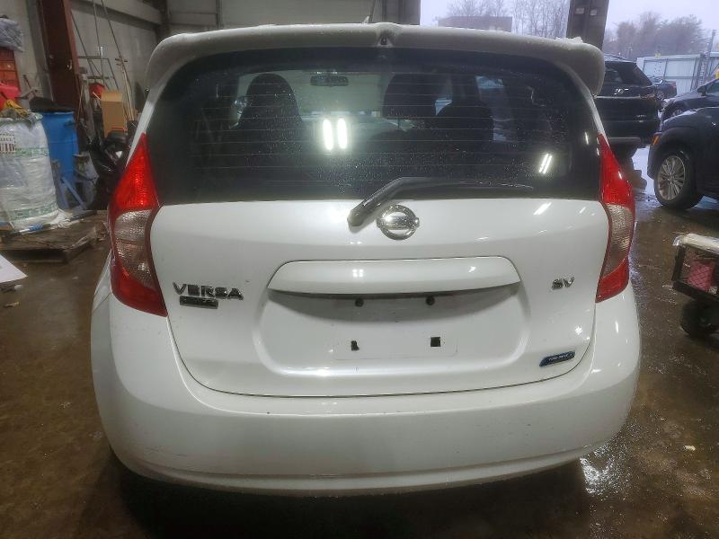 Фото 6 - NISSAN VERSA