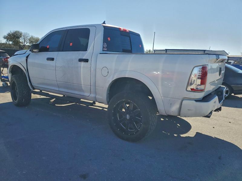 Фото 2 - RAM 1500