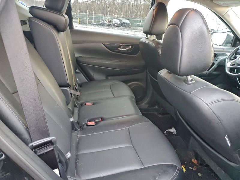 Фото 11 - NISSAN ROGUE