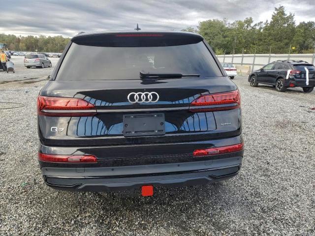 Фото 6 - AUDI Q7
