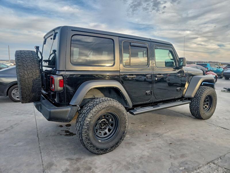 Фото 3 - JEEP WRANGLER