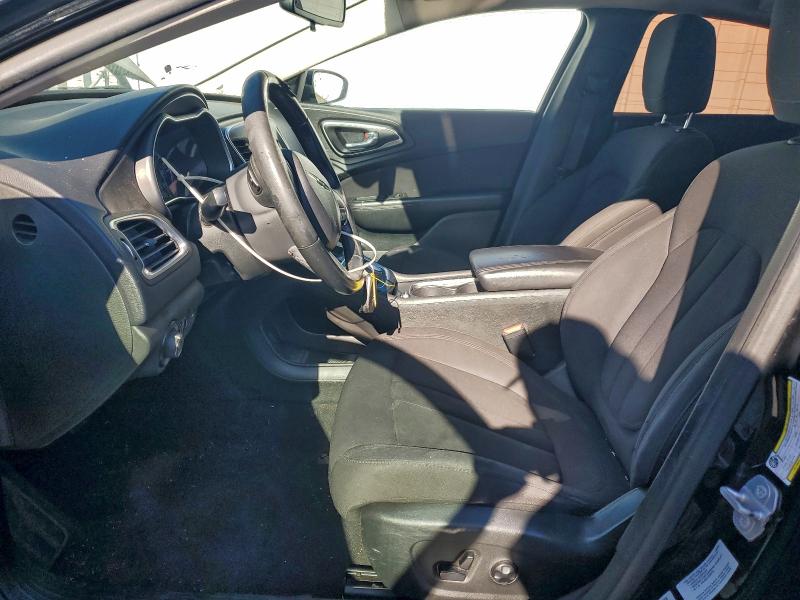 Фото 7 - CHRYSLER 200