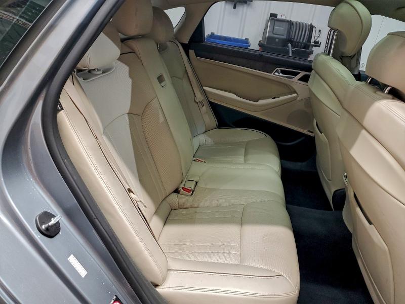 HYUNDAI GENESIS 2015 VIN KMHGN4JE5FU086470