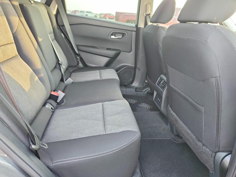 Фото 11 - NISSAN ROGUE