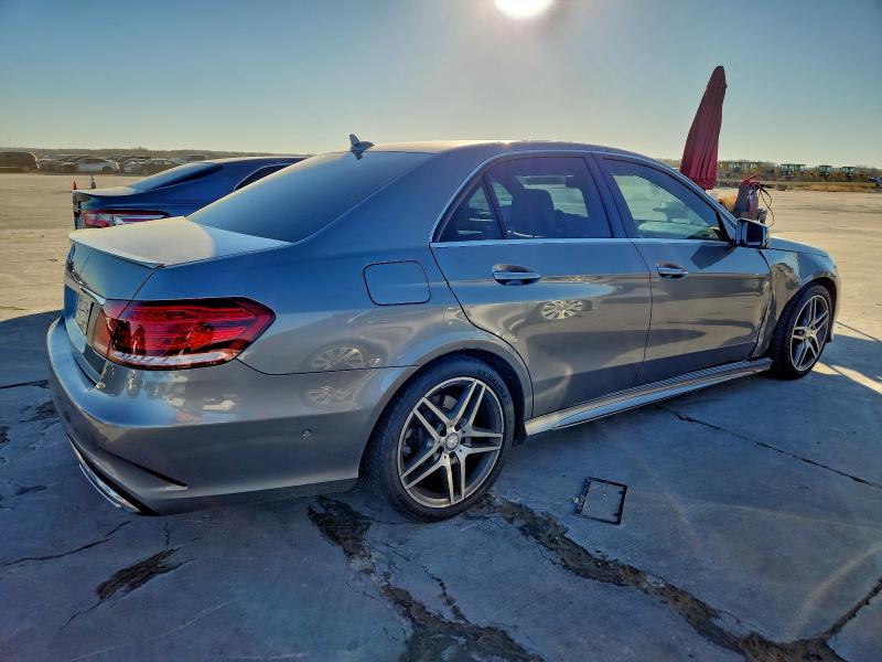 Фото 3 - MERCEDES-BENZ E-CLASS