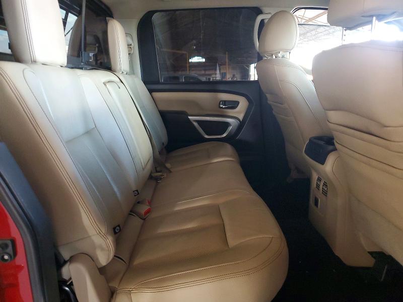 Фото 10 - NISSAN TITAN