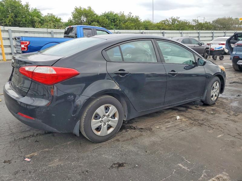 Фото 3 - KIA FORTE