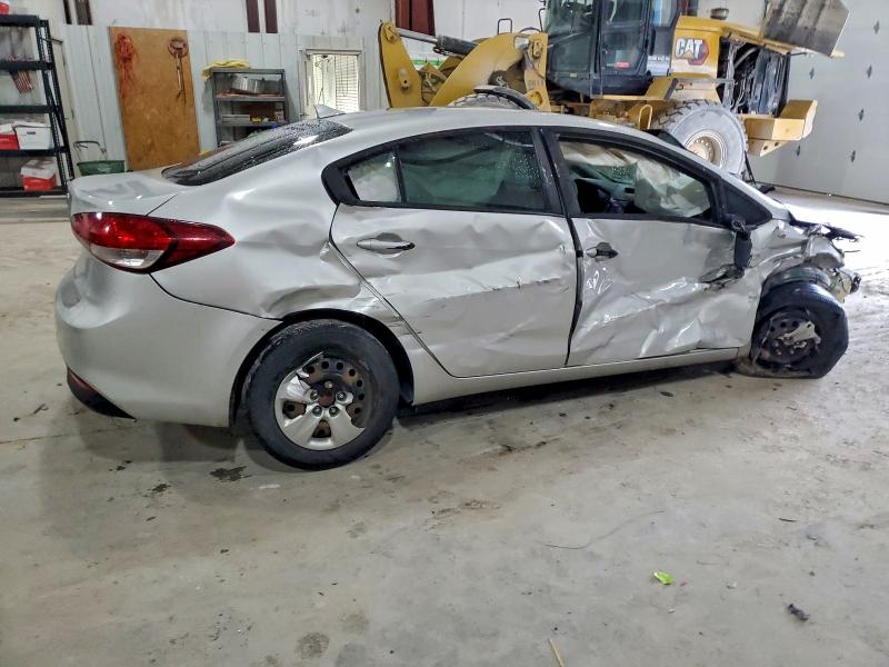 Фото 3 - KIA FORTE