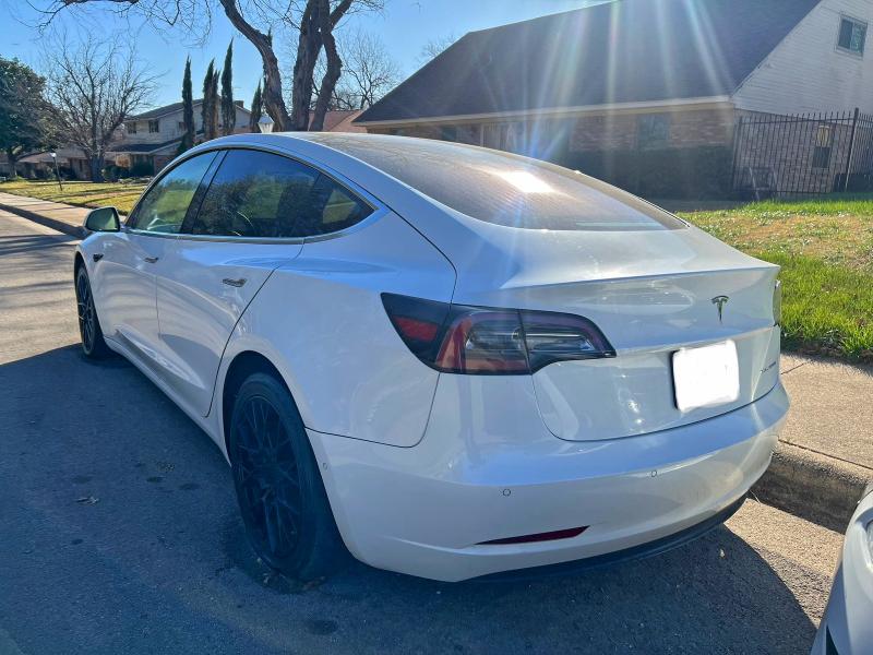 Фото 3 - TESLA MODEL 3