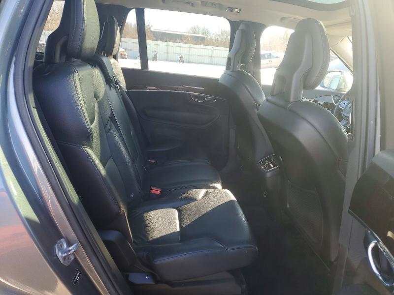 Фото 11 - VOLVO XC90