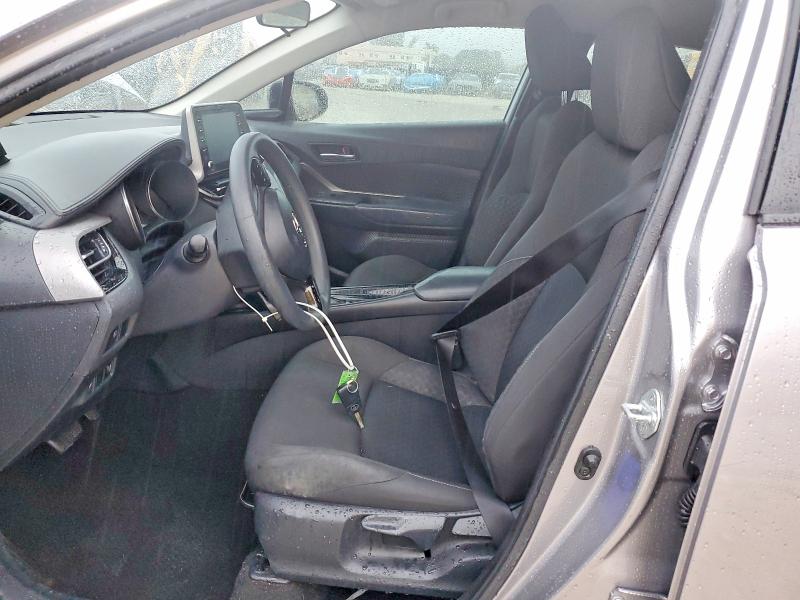 Фото 7 - TOYOTA C-HR