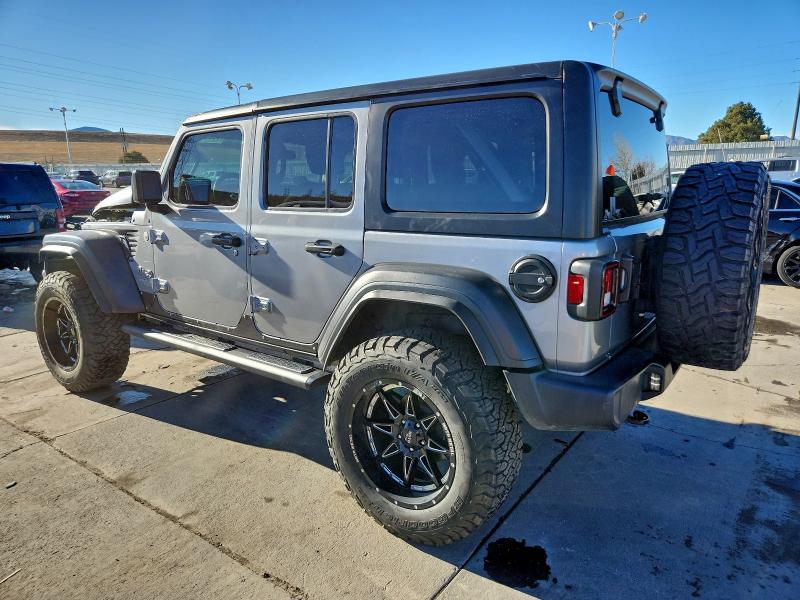 Фото 2 - JEEP WRANGLER