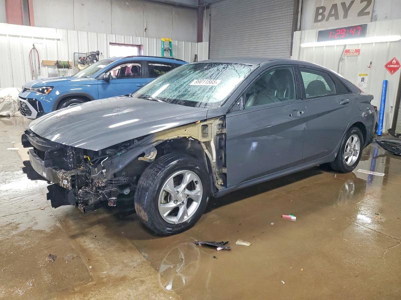 Фото 1 - HYUNDAI ELANTRA