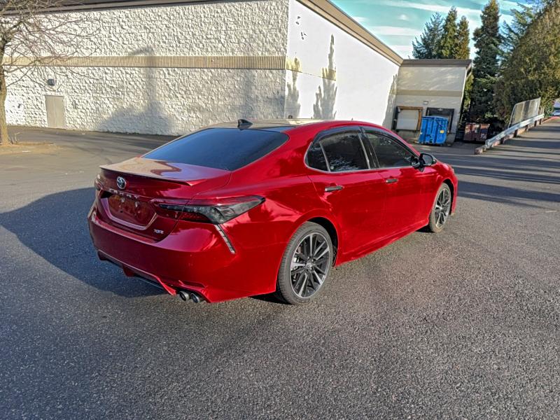 Фото 4 - TOYOTA CAMRY