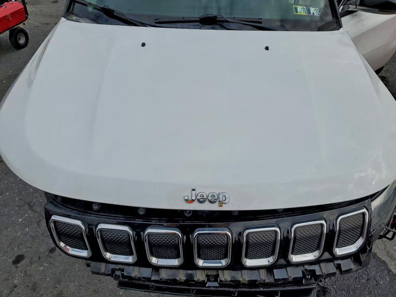 Фото 12 - JEEP COMPASS