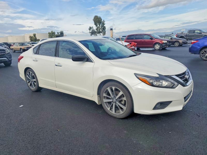 Фото 4 - NISSAN ALTIMA