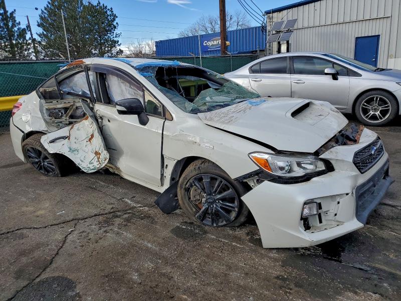 Фото 4 - SUBARU WRX