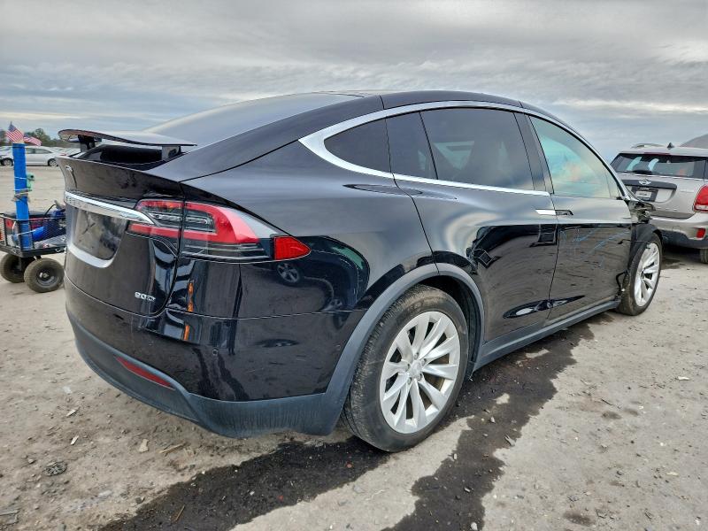 Фото 3 - TESLA MODEL X