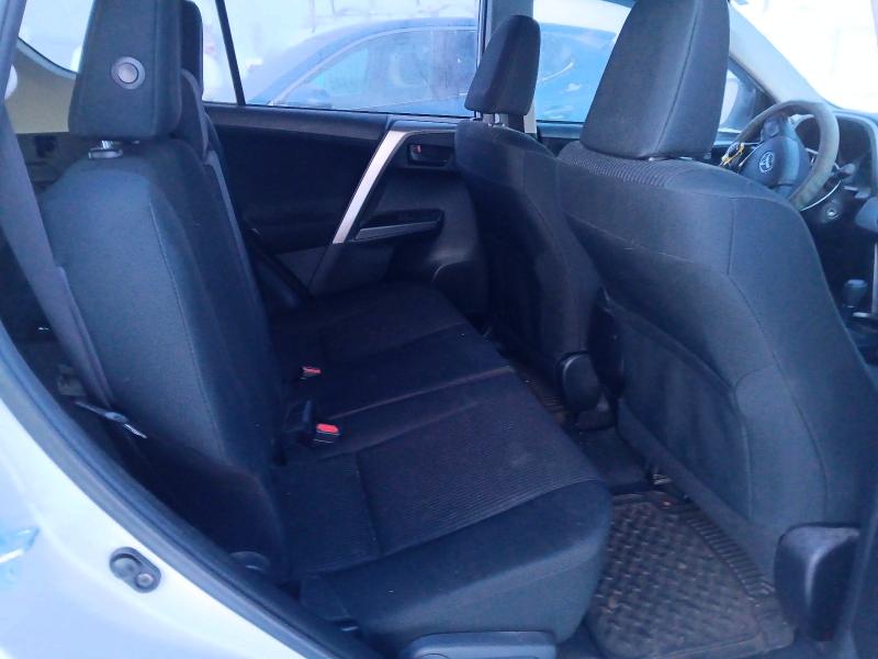 Фото 10 - TOYOTA RAV4