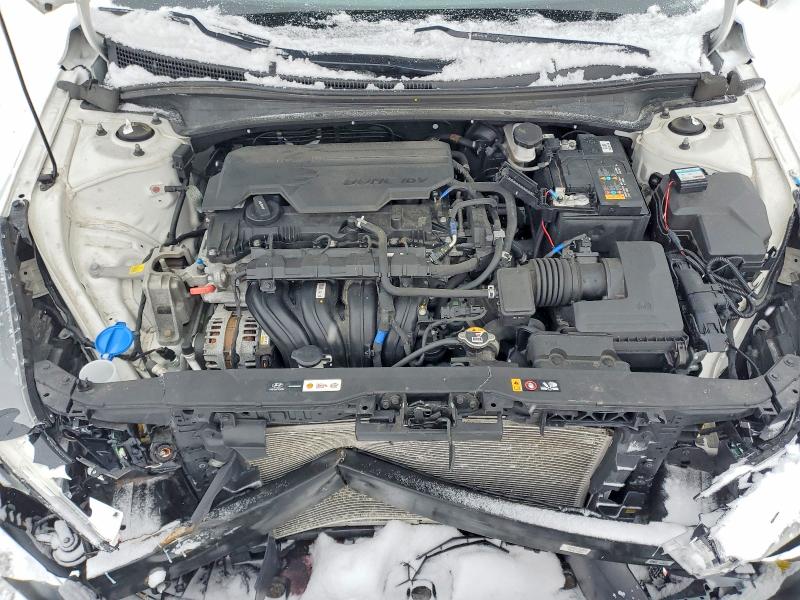 Фото 11 - HYUNDAI ELANTRA