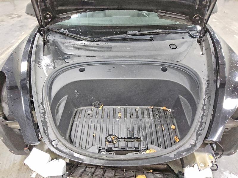 Фото 11 - TESLA MODEL 3