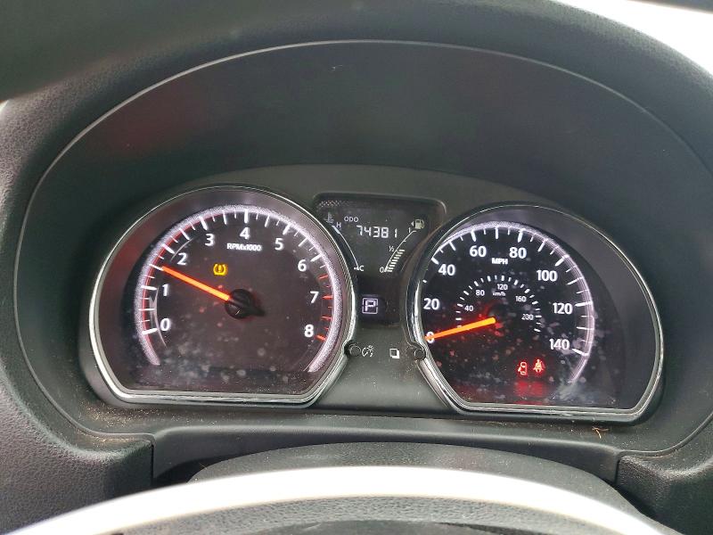 Фото 9 - NISSAN VERSA