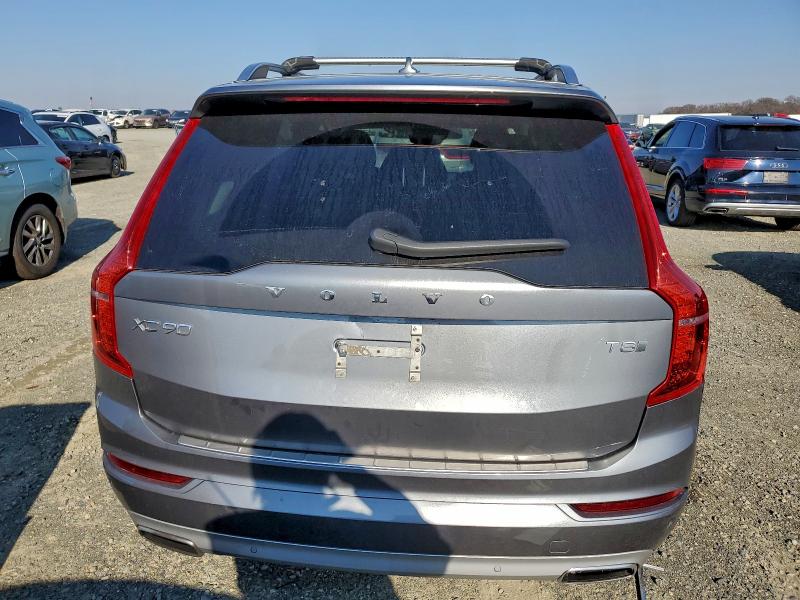 Фото 6 - VOLVO XC90