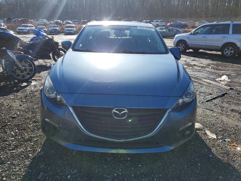 Фото 5 - MAZDA 3