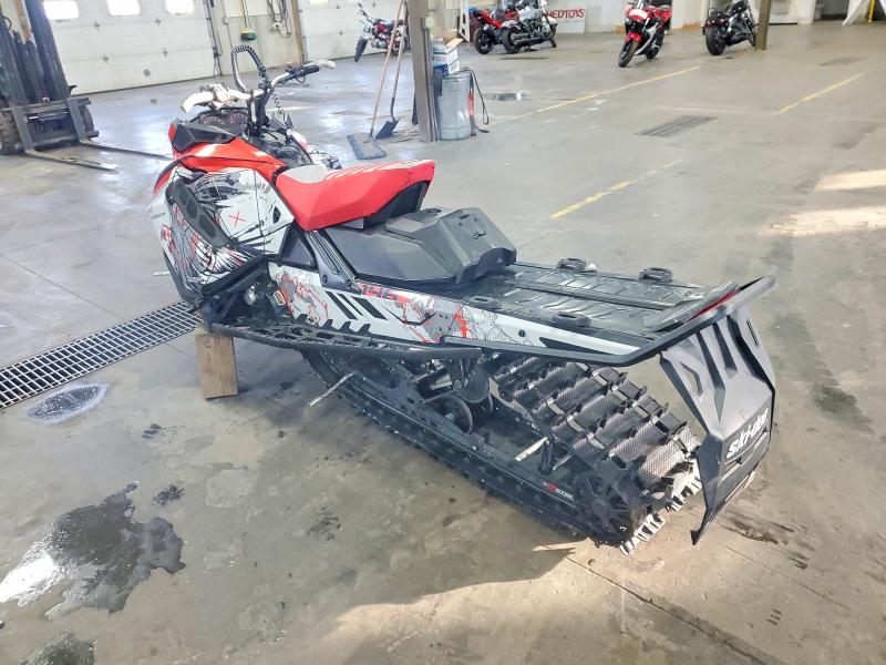 2019 SKI-DOO BACKCOUNTR
