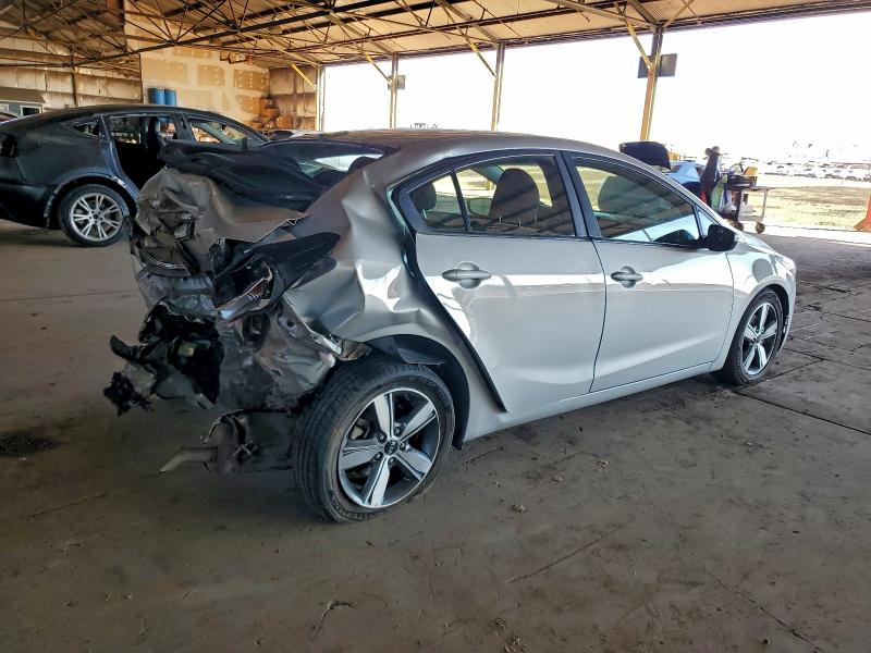 Фото 3 - KIA FORTE