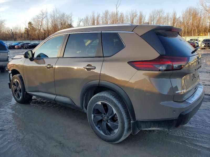 Фото 2 - NISSAN ROGUE
